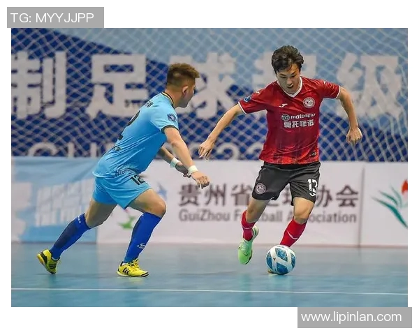 武汉篮球队在世界杯预选赛中以99分稳居积分榜首位，展现强劲实力