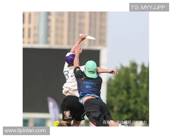 武汉飞盘队在极限运动联赛中的灵活性表现与战术分析